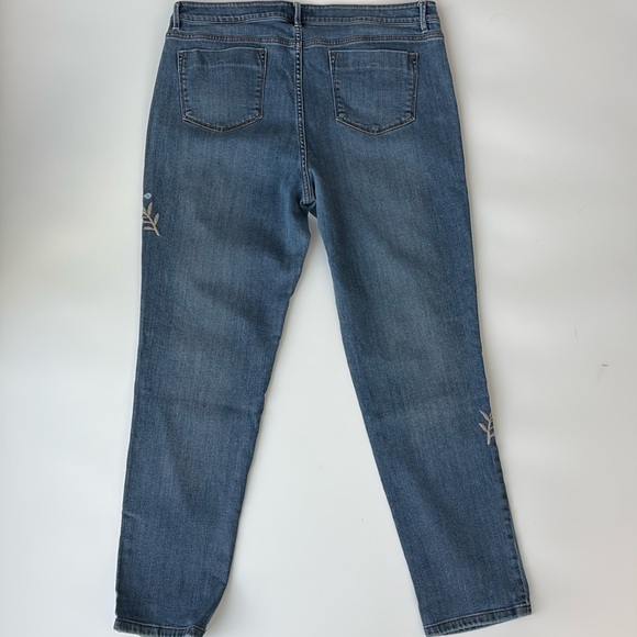 J.Jill Weekender Straight Leg Embroidered Flowers - Picture 4 of 4